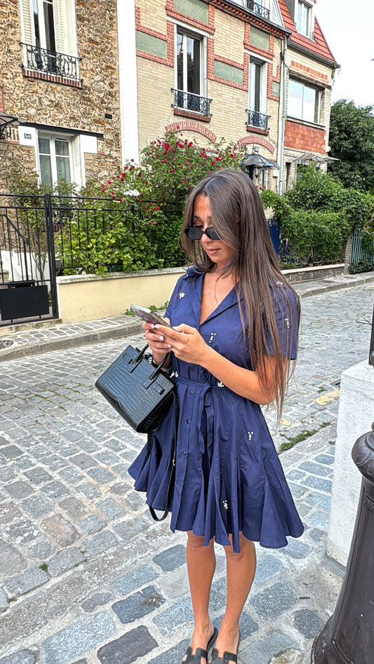Robe Esra