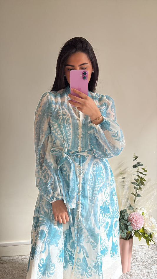 Robe Isra